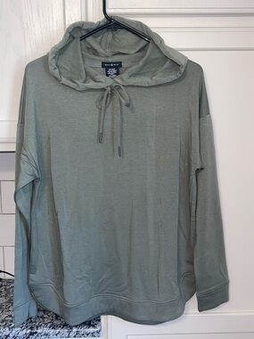 Max & Mia‎ Sage Green Lightweight Hooded Sweatshirt